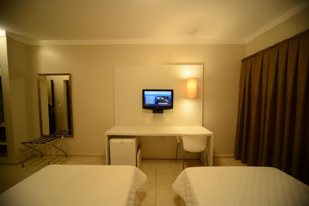 Indaia Park Hotel Campo Grande  Zimmer foto